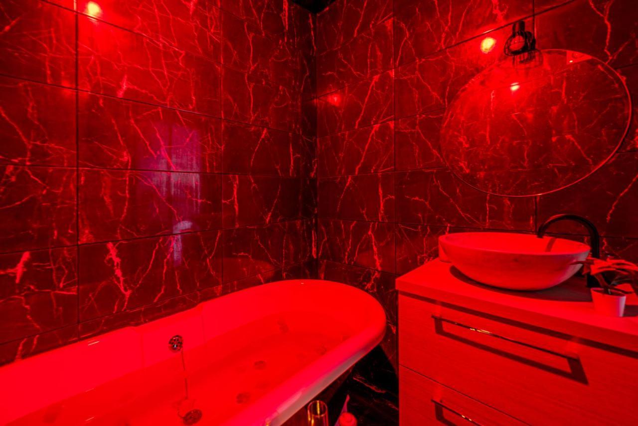 Love Room - Sauna - Secret Suite Au Calme Étampes Dış mekan fotoğraf